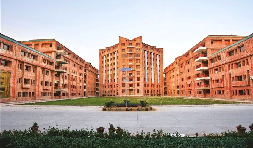 sharda-university-greater-noida-alt