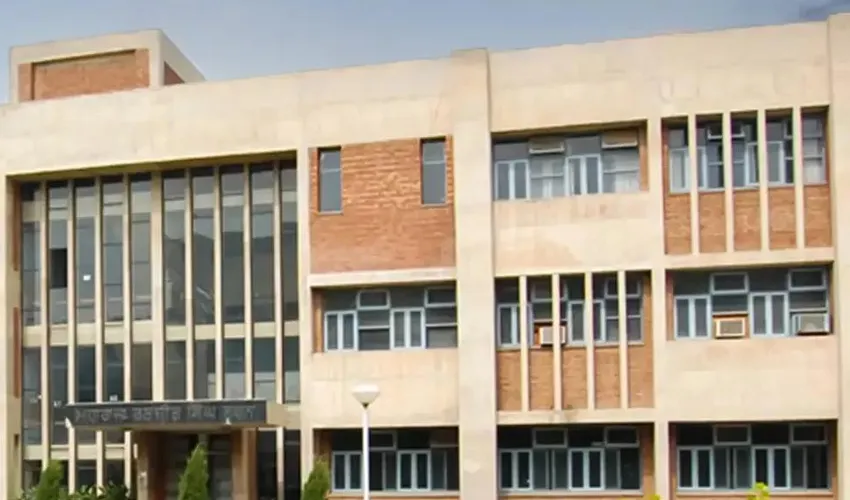 gndu-amritsar-3