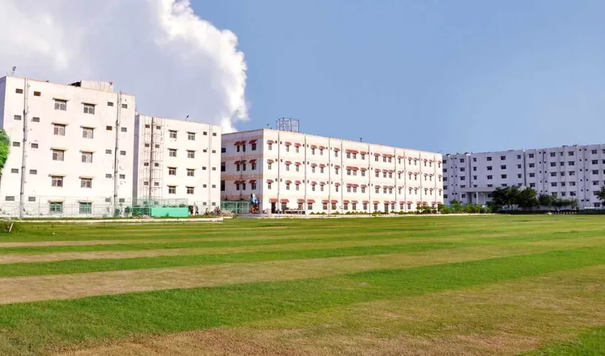 srm-ist-modinagar-campus-2